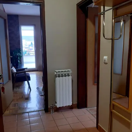 Rale ゲストハウス Lukavica